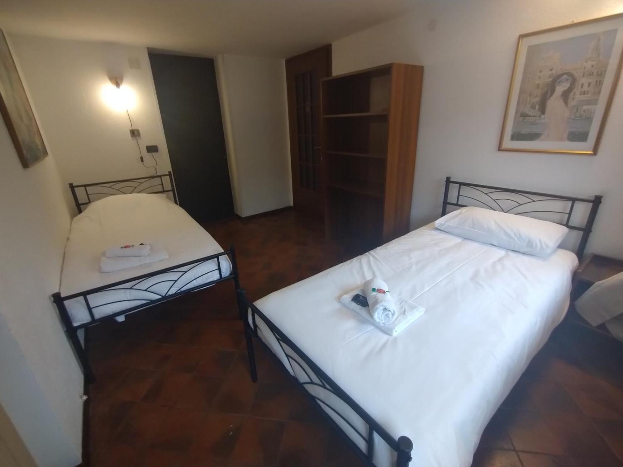 Veneta Hostel Múggia Екстериор снимка