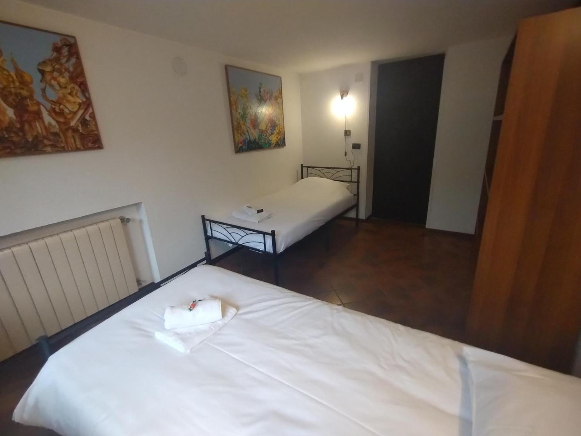 Veneta Hostel Múggia Екстериор снимка