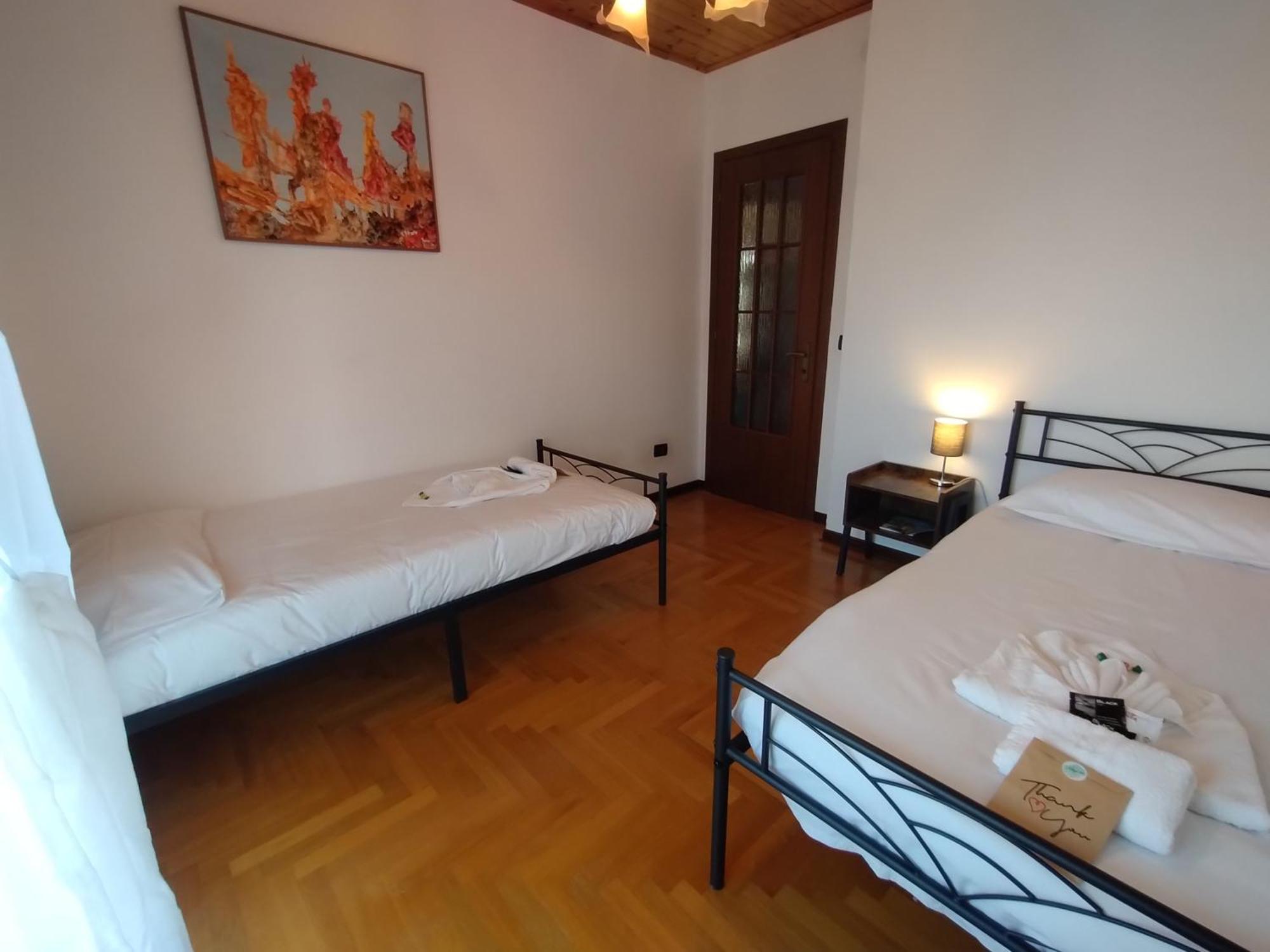 Veneta Hostel Múggia Екстериор снимка